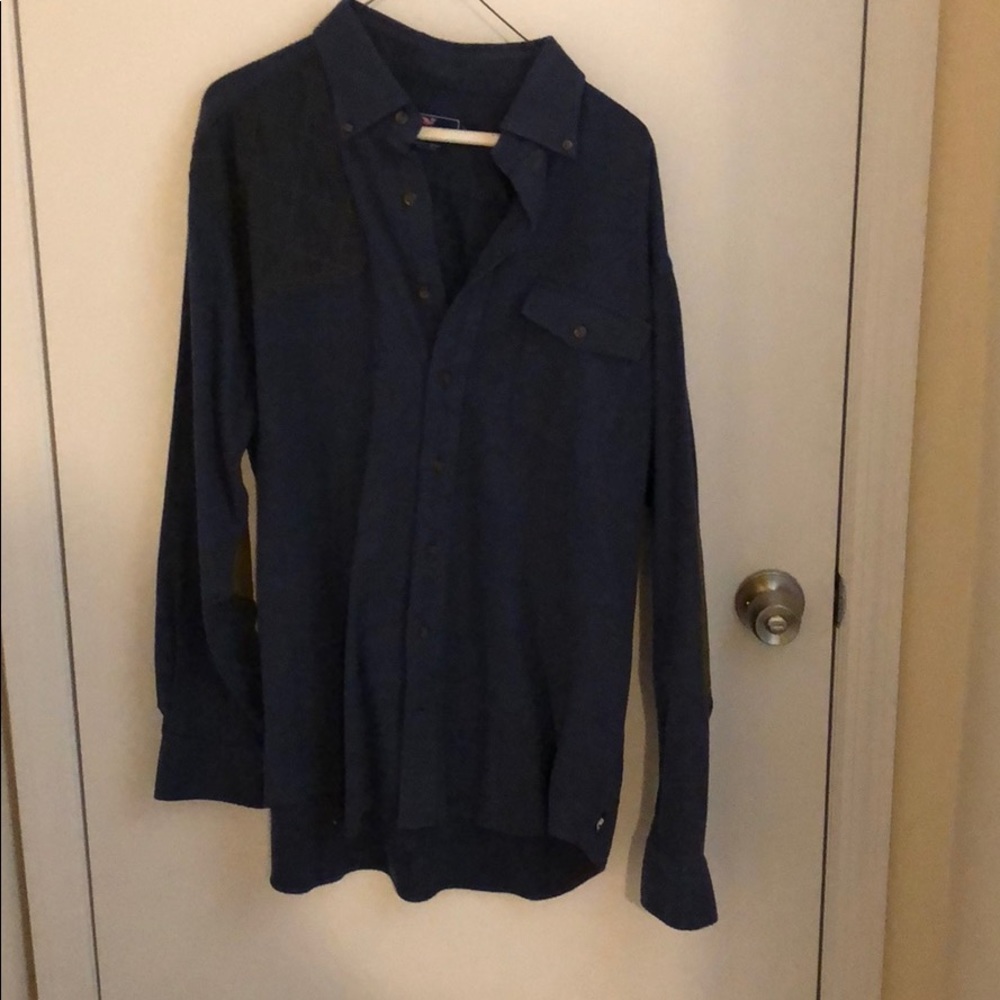 Vineyard Vines flannel, never worn!
